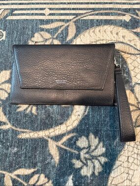 Matt & Nat Vegan Black Envelope Wristlet Clutch